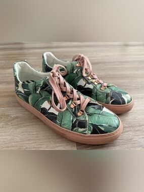 KOIO Men's Beverly Hills hotel collaboration sneaker size 10